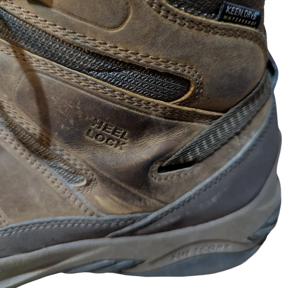 KEEN Circadia Mid Height Waterproof Hiking Boots 11.5 Mens Gorpcore Brown